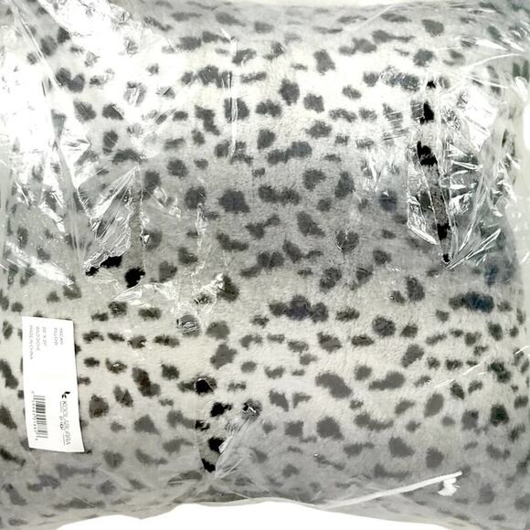 Koolaburra By UGG Micah Decorative Pillow Wild Dove 20" x 20" - Picture 7 of 8